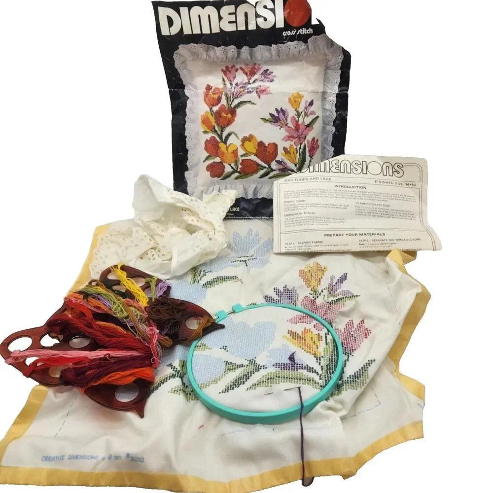 Dimensions  Tulips and Lace Cross Stitch Pillow Kit #3010 Partially Complete Vtg